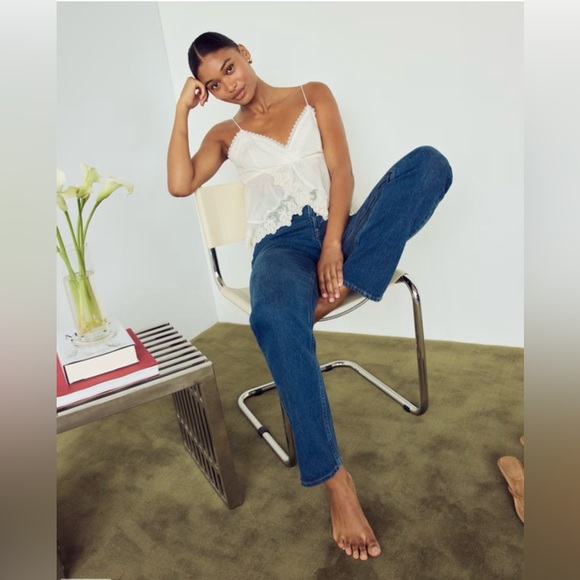 Abercrombie & Fitch Denim - A&F Curve Love Ultra High Rise 90s Straight Jean - Dark Marble